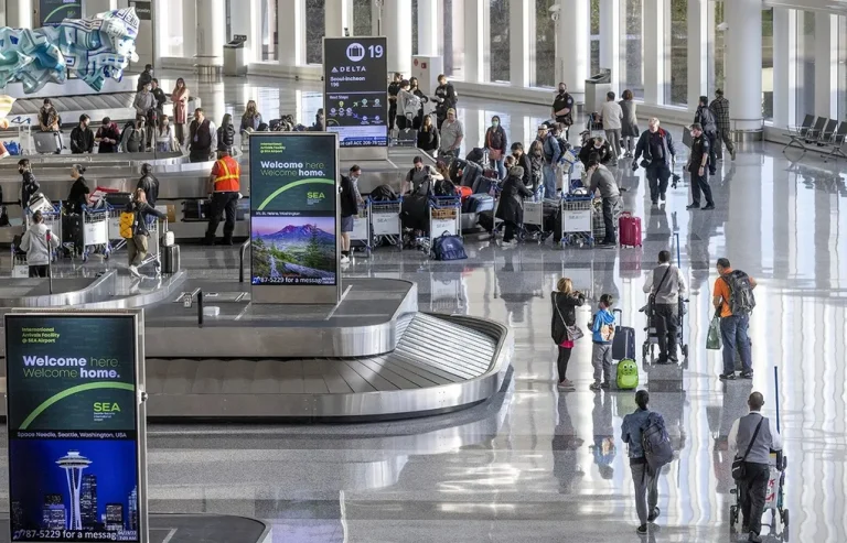 Carousel Airport