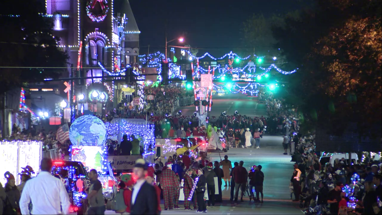 Grapevine Christmas Parade